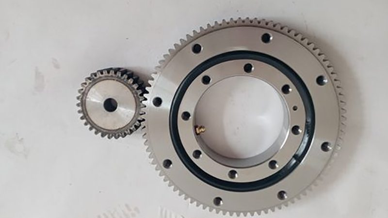 以下是一些在直线轴承送料机领域具有较高知名度和良好口碑的品牌：